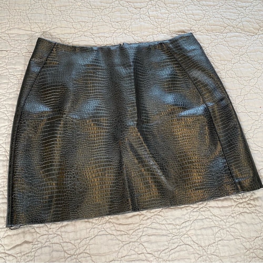 Aqua Mini Croc Faux Leather Skirt.Size M